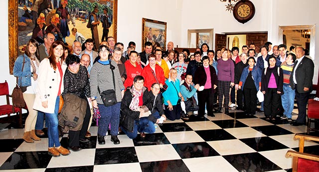 Visita de la Asociación PLACEAT de Plasencia a la Diputación de Cáceres