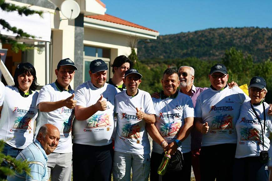 Voluntarios en la Carrera 10000 de La Vinosilla