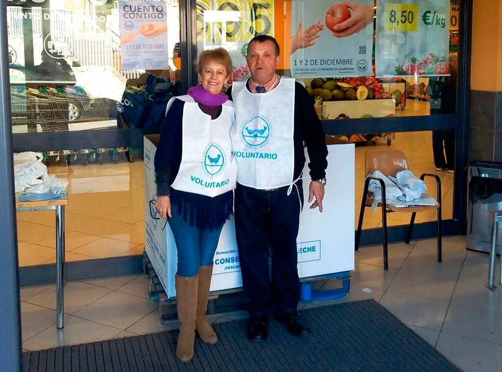 Recogida de los autogestores de PLACEAT para el Banco de Alimentos de Plasencia