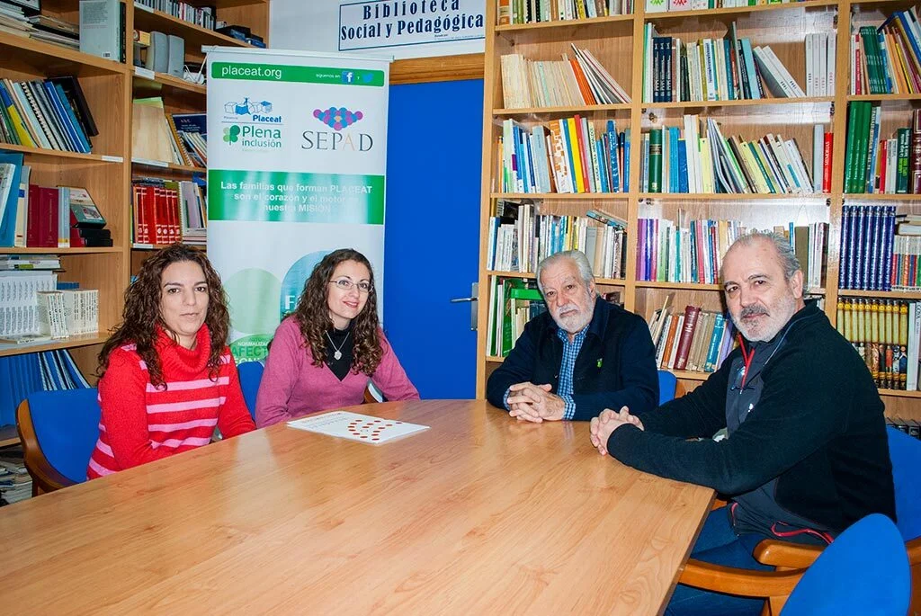 Visita a PLACEAT de Representantes de la Lanzadera de Empleo de Plasencia