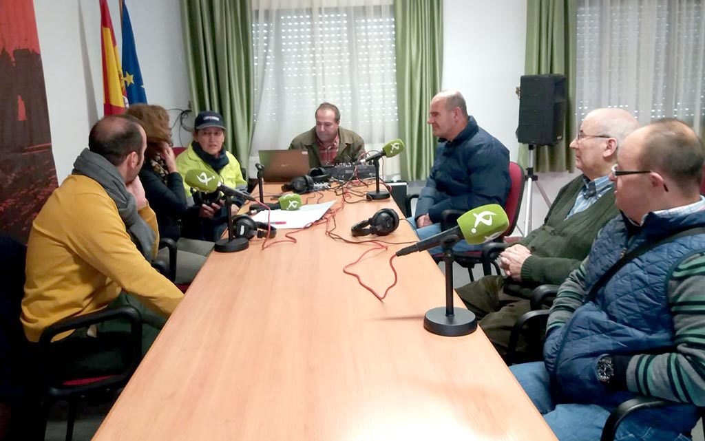Entrevista a los habitantes de San Gil en Canal Extremadura Radio