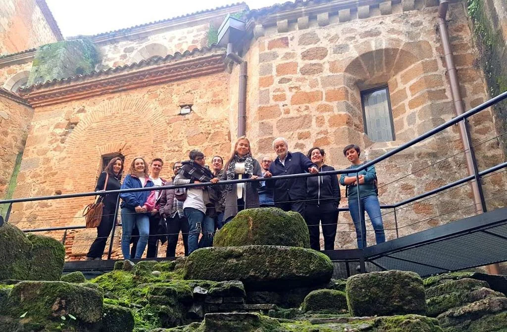 Clases de historia para nuestros Voluntari@s