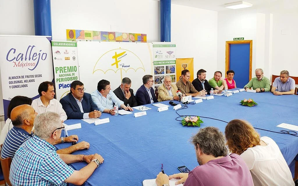 Imagen de la Mesa con las personas que intervinieron en la Rueda de Prensa de los Premios de la Fundación PLACEAT del año 2019