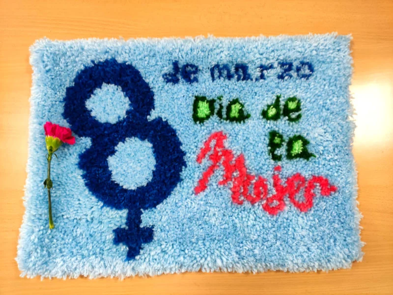 Tapiz por el Día de la Mujer en PLACEAT