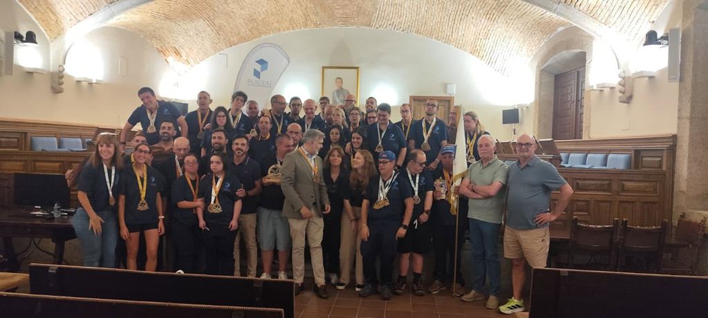 Reconocimiento del Ayuntamiento de Plasencia a los deportistas de PLACEAT en los JEDES de 2026